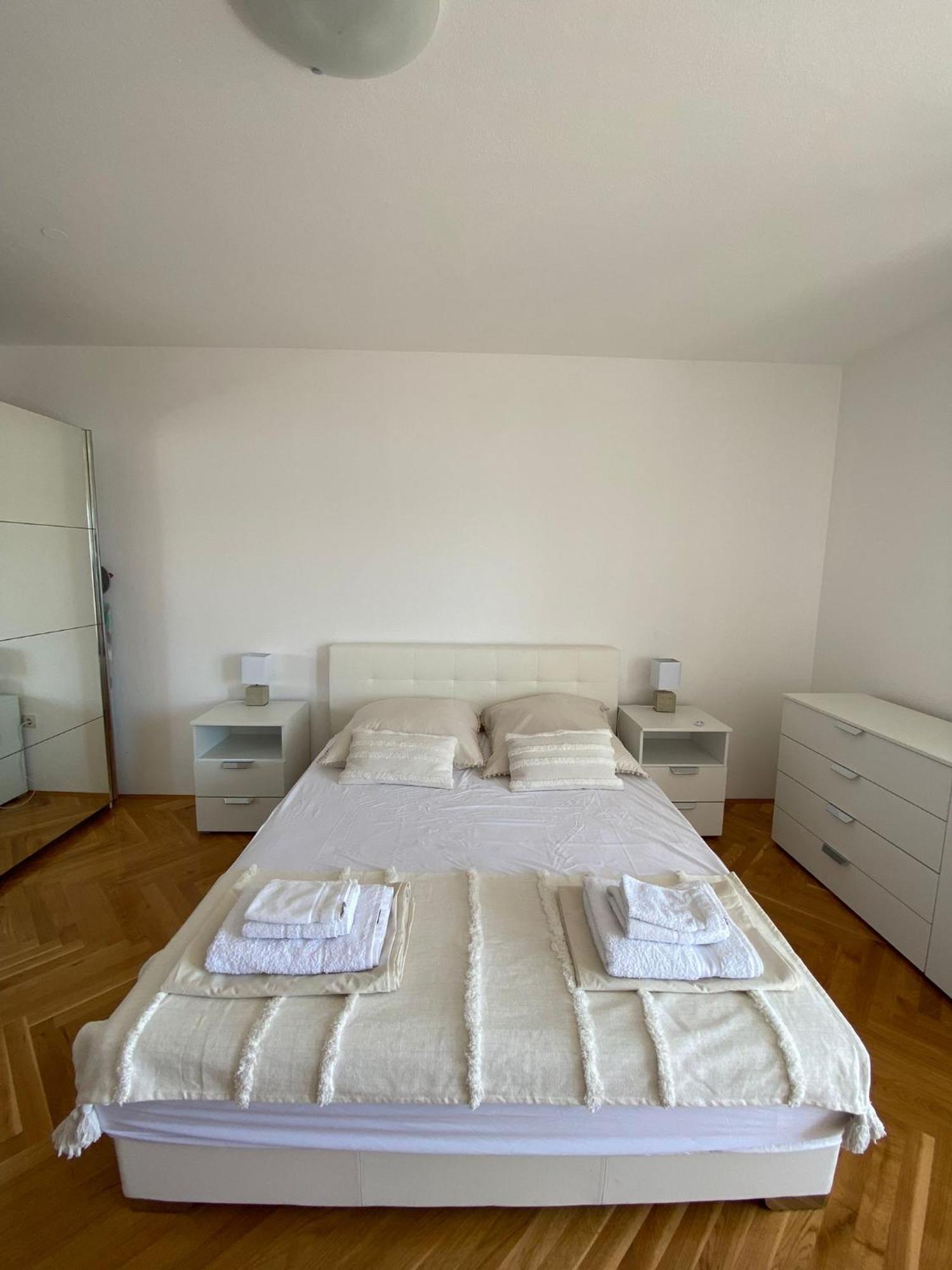 Panorama Apartment Jakov Омиш Экстерьер фото